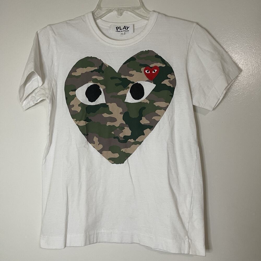 Comme des Garcons PLAY Camo heart crew neck white tshirt japan Large